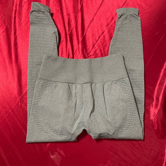 Gymshark leggings - Picture 3 of 3